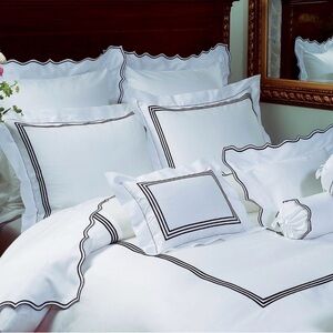 Schweitzer Linen “Hampton Court” Cotton Sateen King Sheet Set white black Italy